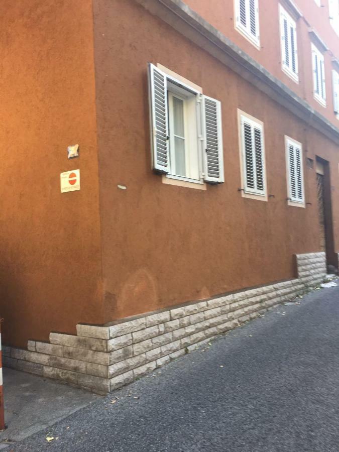 Casa Del Cucciolo Con Parcheggio Privato Apartment Trieste Exterior photo